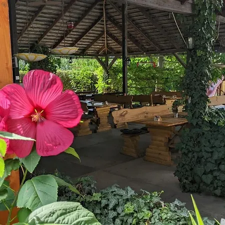 住宿加早餐酒店 Margareta Etterem Es Vendeghaz