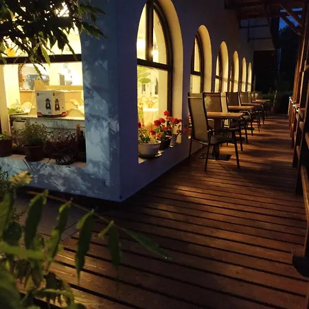 Bed and Breakfast Margareta Etterem Es Vendeghaz 3*