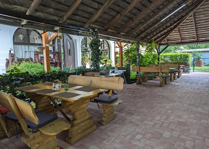 ベッド・アンド・ブレックファスト Margareta Etterem Es Vendeghaz